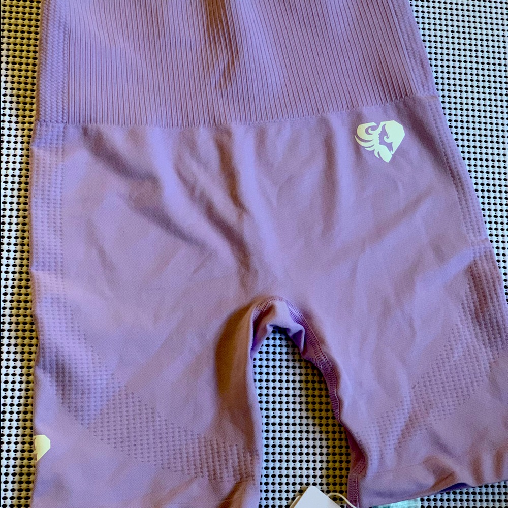 Women’s Best POWER SEAMLESS CYCLING SHORTS.